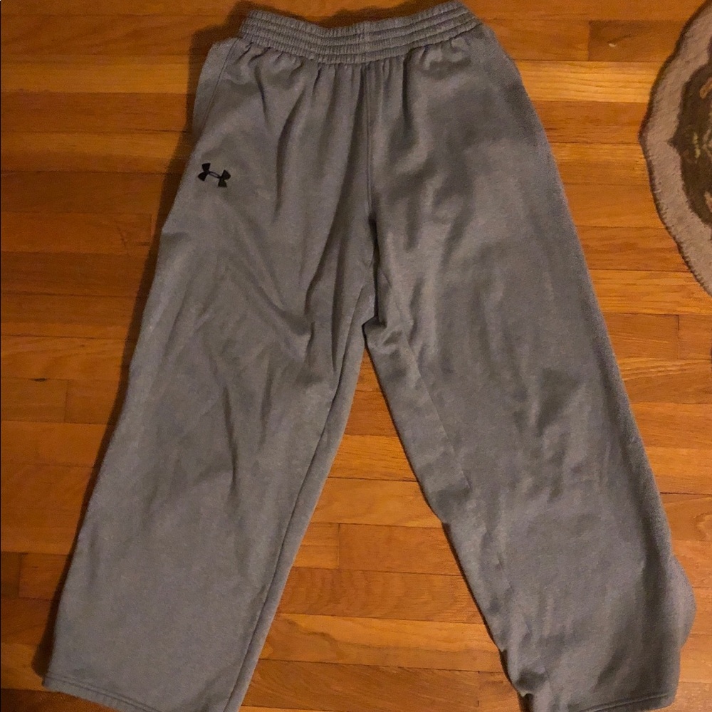 Boys Medium Under Armour sweat pants